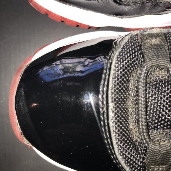 Jordan 11 Retro 2012 Playoffs Bred (GS) Size 4.5Y - Picture 16 of 16